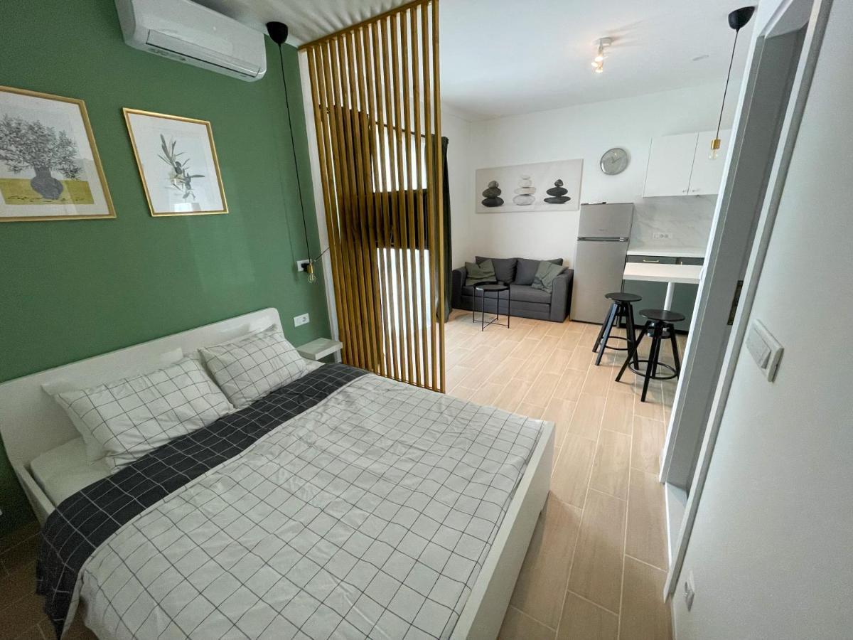 Modern Studio Overlooking Downtown Makarska Bagian luar foto