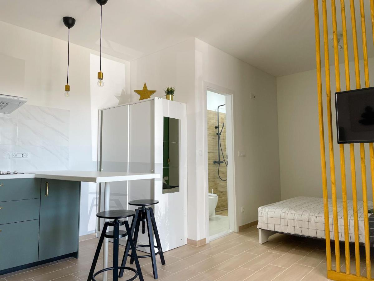 Modern Studio Overlooking Downtown Makarska Bagian luar foto